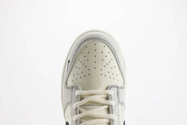 Nike SB Dunk Low x OFF-WHITE - Image 8
