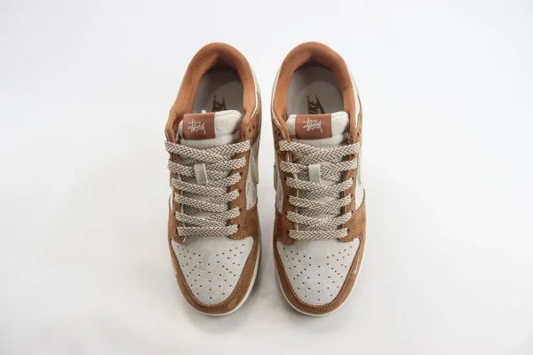 Nike SB Dunk Low x Stussy - Image 5