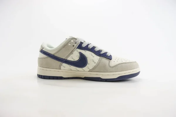 Nike SB Dunk Low x Stussy - Image 3