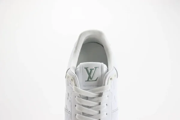 Nike SB Dunk Low x LV - Image 9