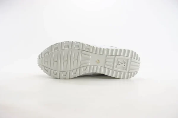 Nike SB Dunk Low x LV - Image 4