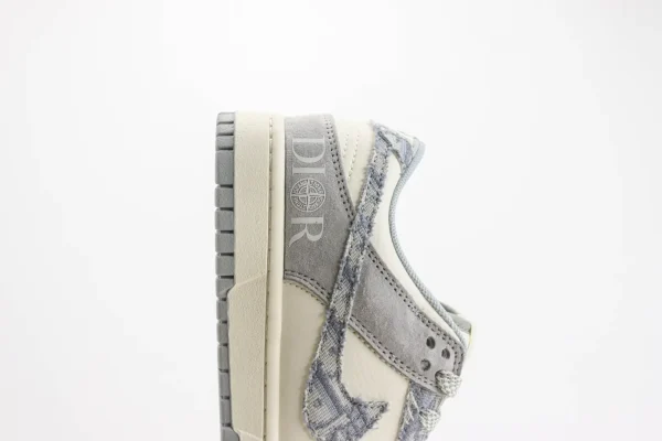 Nike SB Dunk Low x Dior - Image 7