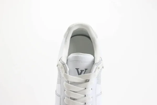 Nike SB Dunk Low x LV - Image 9