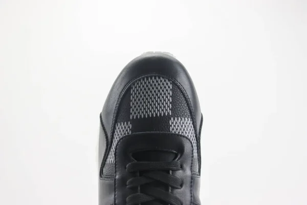 Nike SB Dunk Low x LV - Image 8