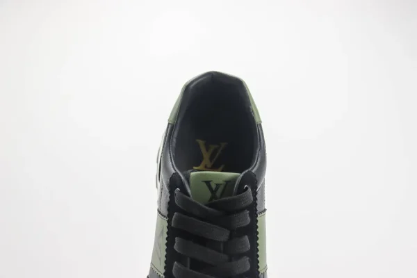 Nike SB Dunk Low x LV - Image 9