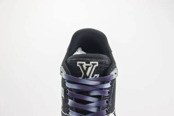 Louis Vuitton Trainer - Image 9