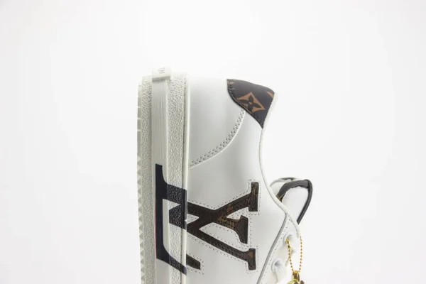 Nike SB Dunk Low x LV - Image 7