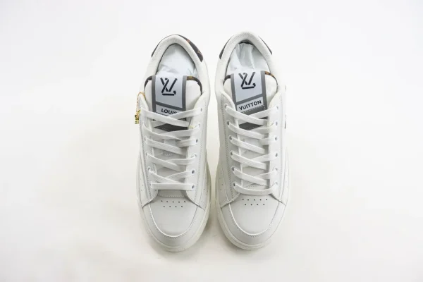 Nike SB Dunk Low x LV - Image 5