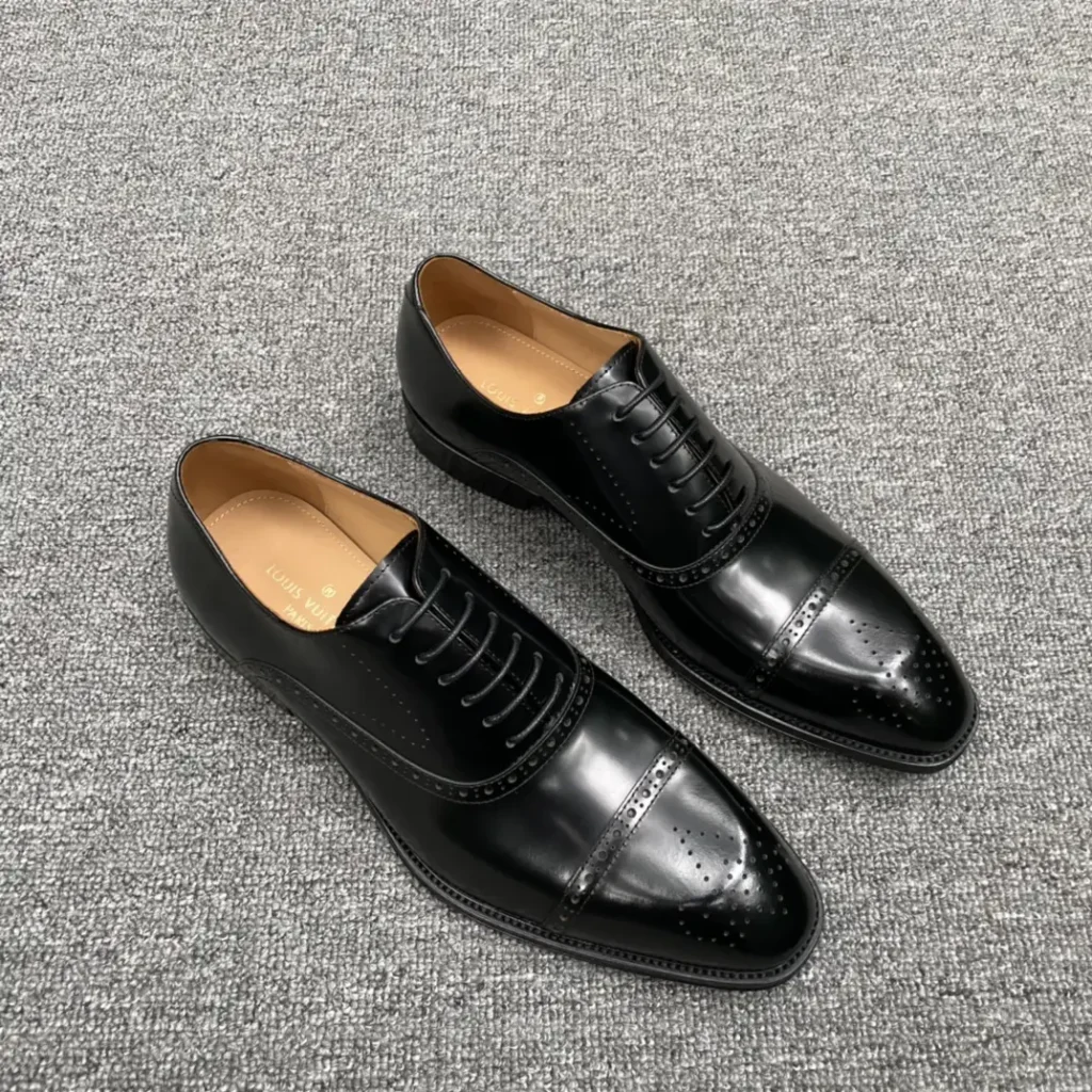 Louis Vuitton dress shoes black leather brogue cap toe lace-up design