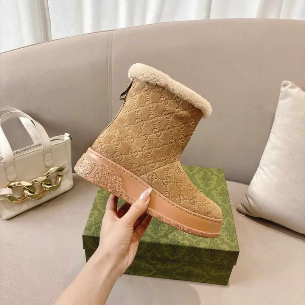 Gucci boots beige GG suede upper shearling lining rubber sole winter footwear