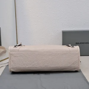 Balenciaga Classic City Medium 251863 cream cracked grained leather handbag black hardware