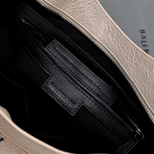 Balenciaga Classic City Bag medium 471981 light beige grained leather with black interior lining and zip pocket
