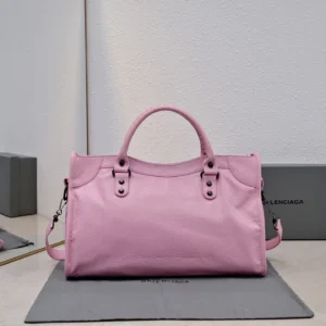 Balenciaga Classic City Bag medium pink crinkled leather structured purse with top handles and shoulder strap