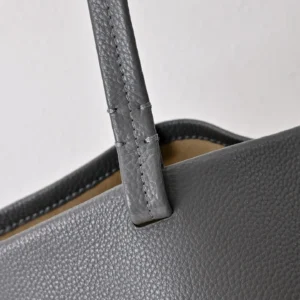 Hermès Picotin Lock 22 M05636 grey grained calfskin leather tote bag close-up of handle and stitching detail