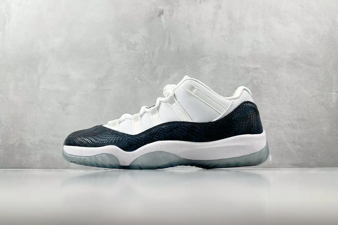 Jordan 11 Retro Low Concord