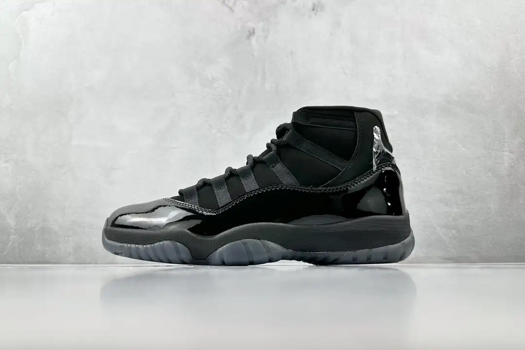 Jordan 11 Retro Cap and Gown