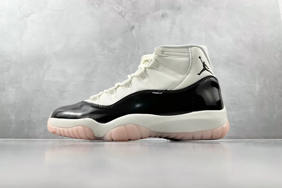Jordan 11 Retro Neapolitan