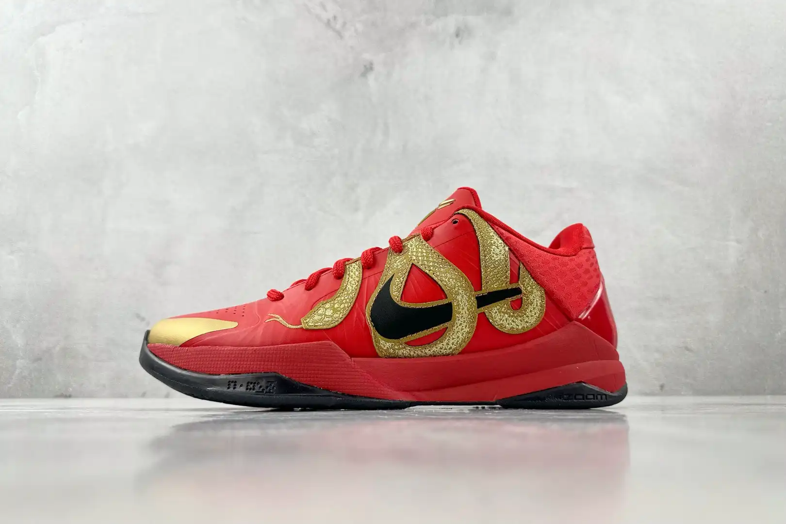 Nike Kobe 5 Protro “Year of th