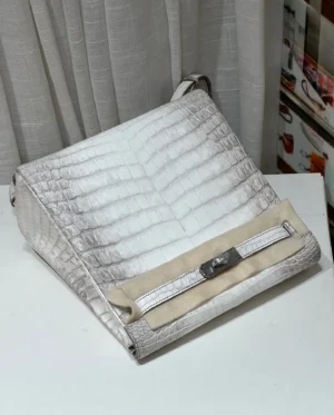 Hermès Kelly 32 white crocodile leather bag with silver hardware and top handle