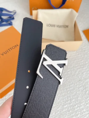 Louis Vuitton LV Initiales belt black textured leather silver metal buckle accessory