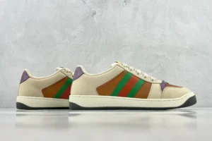 Gucci Screener Low top sneakers beige brown green red canvas leather accents