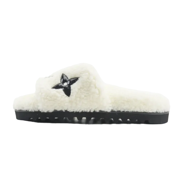 Louis Vuitton Slippers