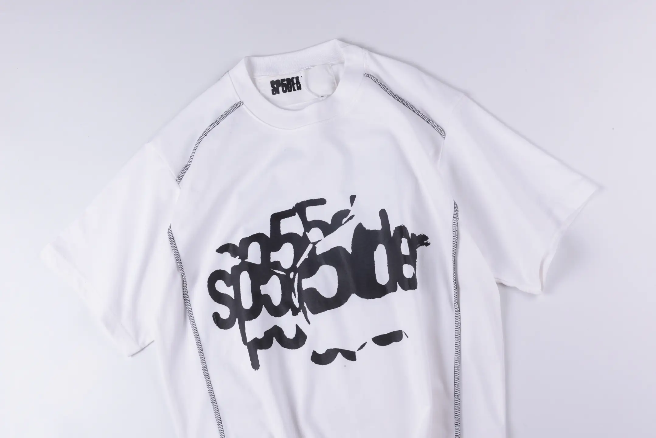 Supreme Spider white short sleeve t-shirt black abstract graphic cotton material