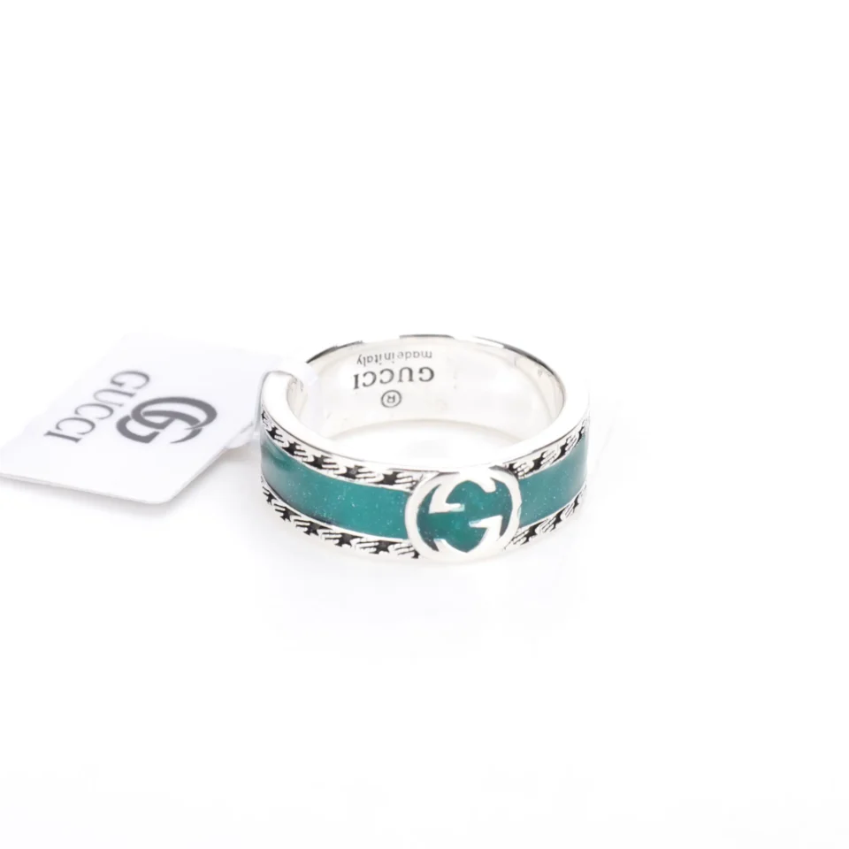 Gucci ring green enamel silver metal band with engraved logo and detailed edges accessory