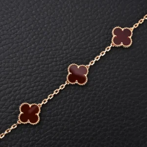Van Cleef & Arpels Alhambra bracelet red agate clover rose gold chain jewelry accessory