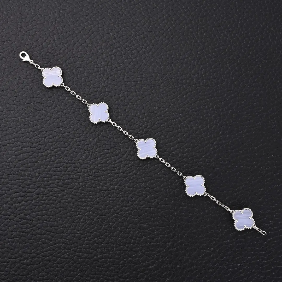 Van Cleef & Arpels Alhambra bracelet white chalcedony silver chain with clover motifs