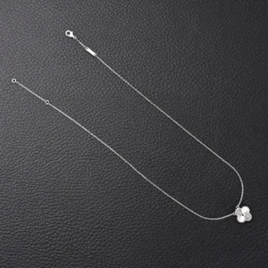 Van Cleef & Arpels Alhambra necklace silver delicate clover pendant fine chain jewelry accessory