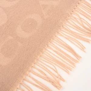 Gucci scarf beige wool fabric with fringed edges and subtle logo pattern