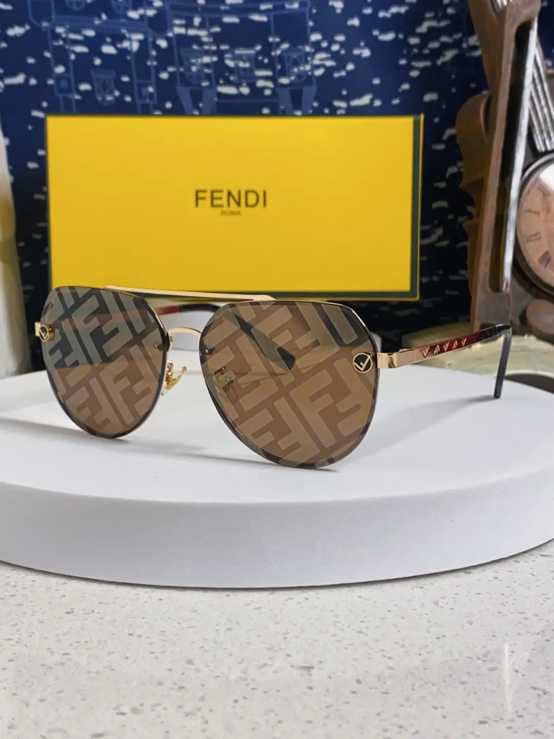 FENDI 2026 New Sunglasses Sunglasses Sunglasses Double Beam Pilot Frameless Ultra Light L