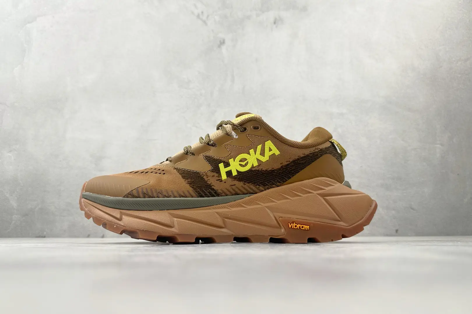 HOKA ONE ONE SKY Float X Wheat Brown