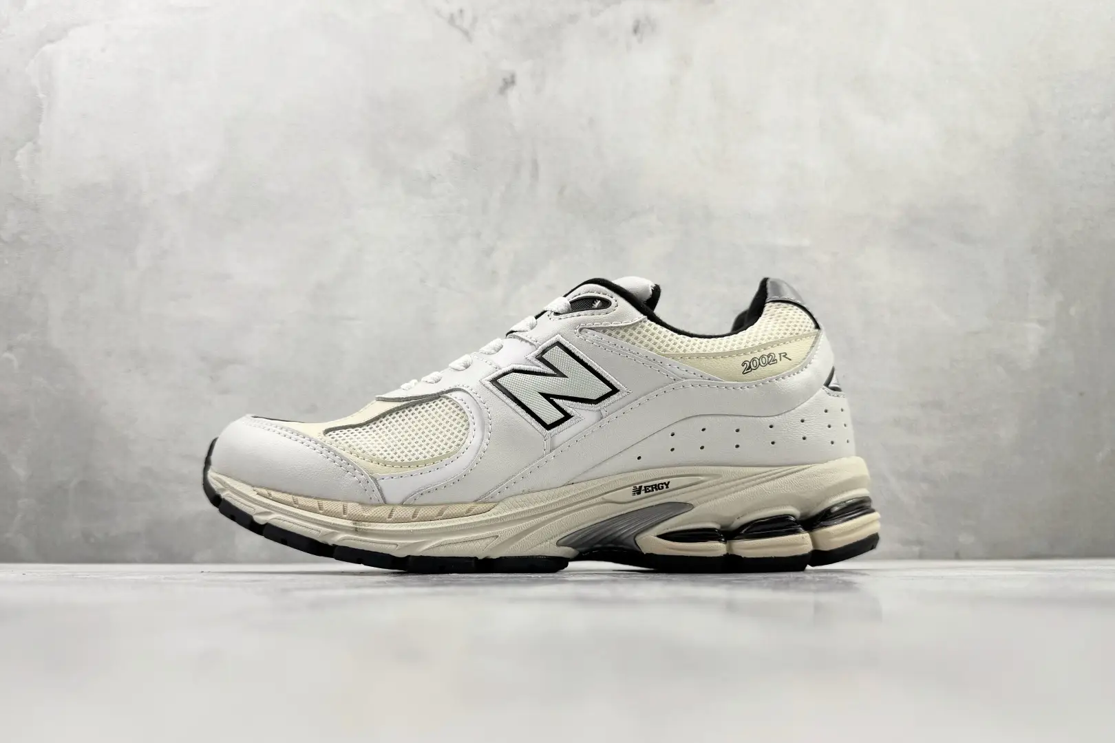 New Balance NB 2002R Rice White
*34A6