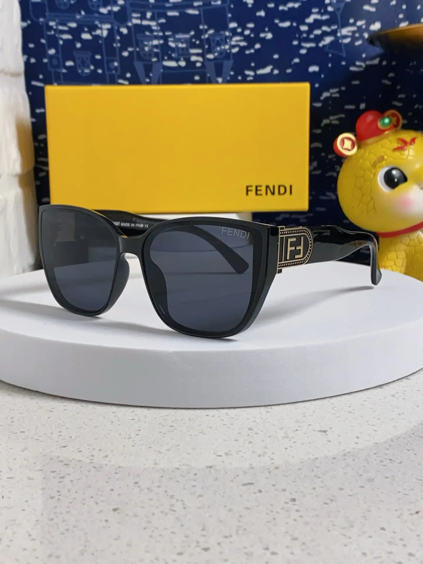 Fendi 2026 New Polarized Cat Eye Sunglasses for Women, Round Face, UV Resistant Sunglasses
