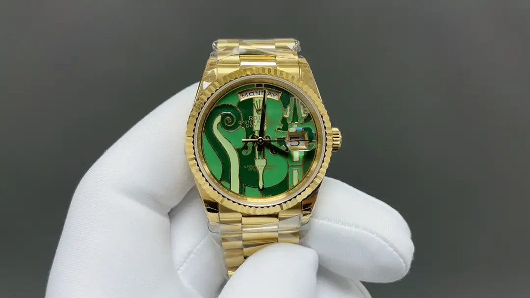 Fascinating day date violin dial replica 36MM Gold Green Vienna Edition
